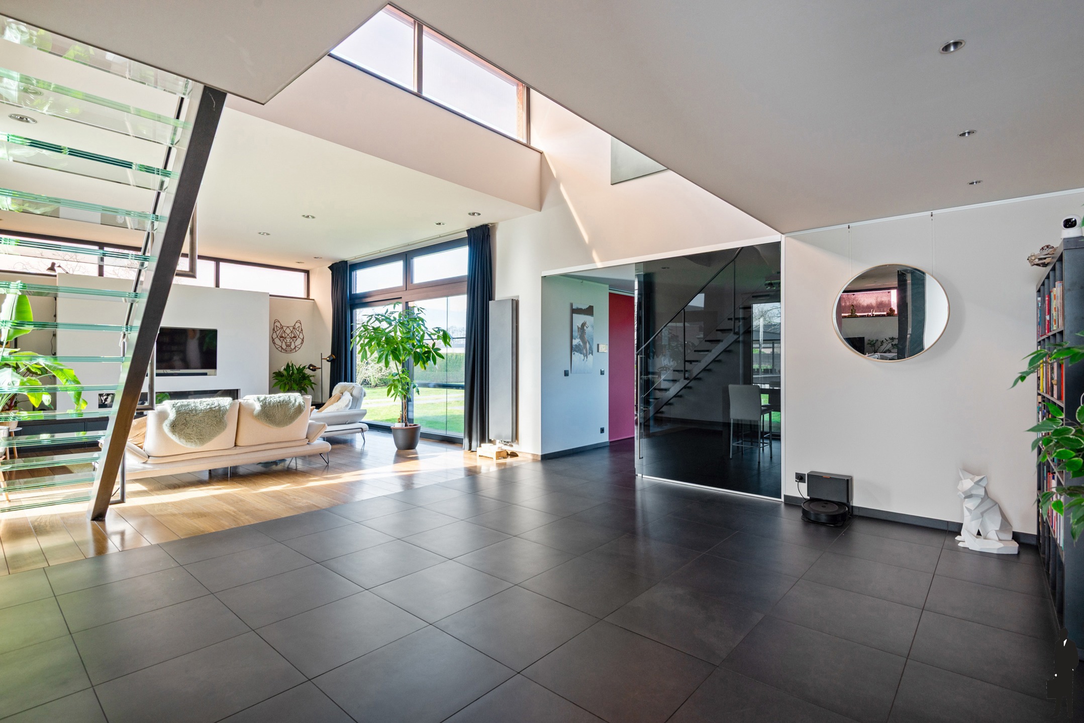 Welgelegen villa met 3 slaapkamers, bureau en prachtige tuin - foto 4