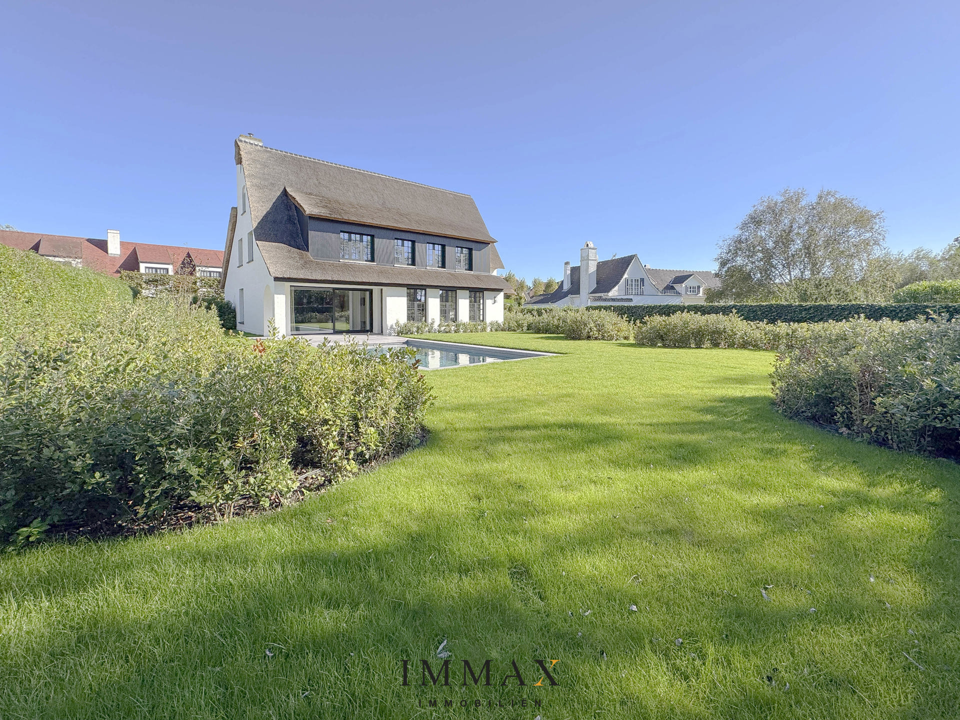 Alleenstaande villa met zwembad - foto 4