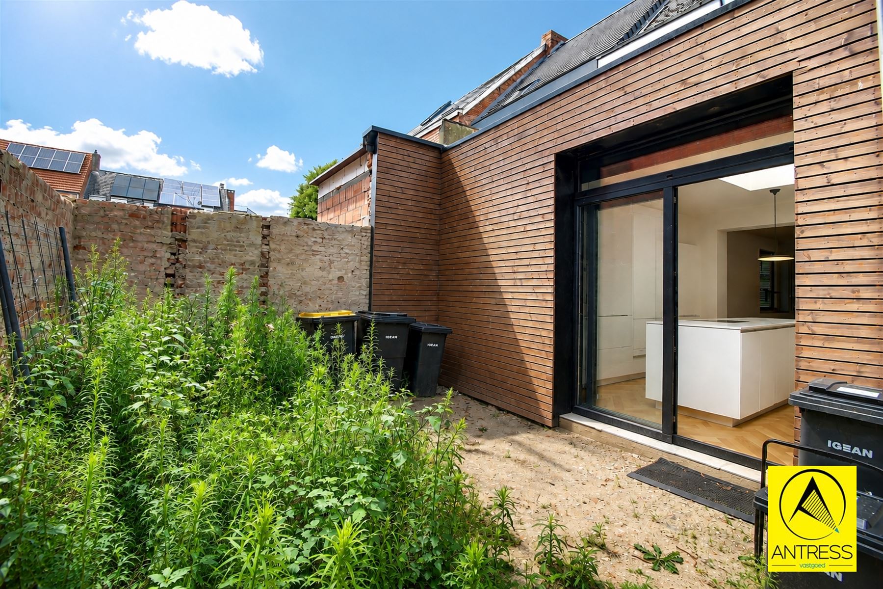 Gerenoveerde gezinswoning met stadstuin en behoud van karakterisieke elementen. - foto 4