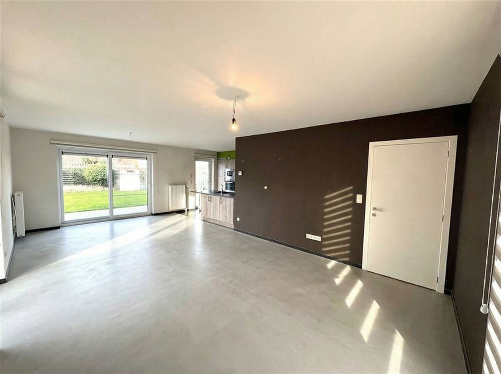 TE HUUR: Moderne vrijstaande woning met 3 slaapkamers te Aarschot! - foto 3