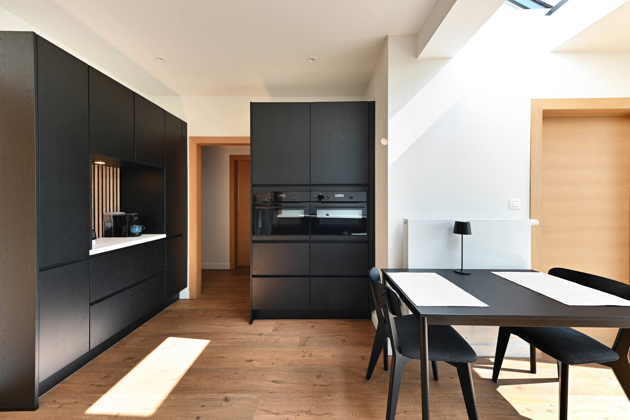 Ruime multifunctionele woning met naastliggende bouwgrond - foto 4