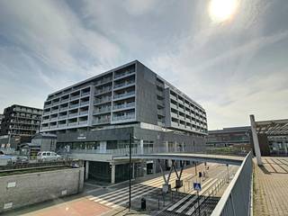 Ruim appartement te huur op een toplocatie nabij het station van Brugge. Dit appartement bevindt zich op de 7e verdieping van een residentie...