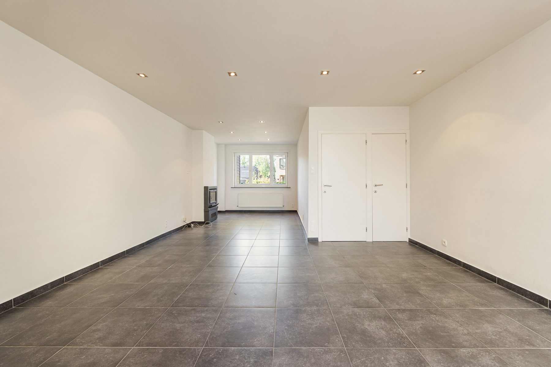 Aangename en ruime gezinswoning met 4 slpk's en tuin - foto 5