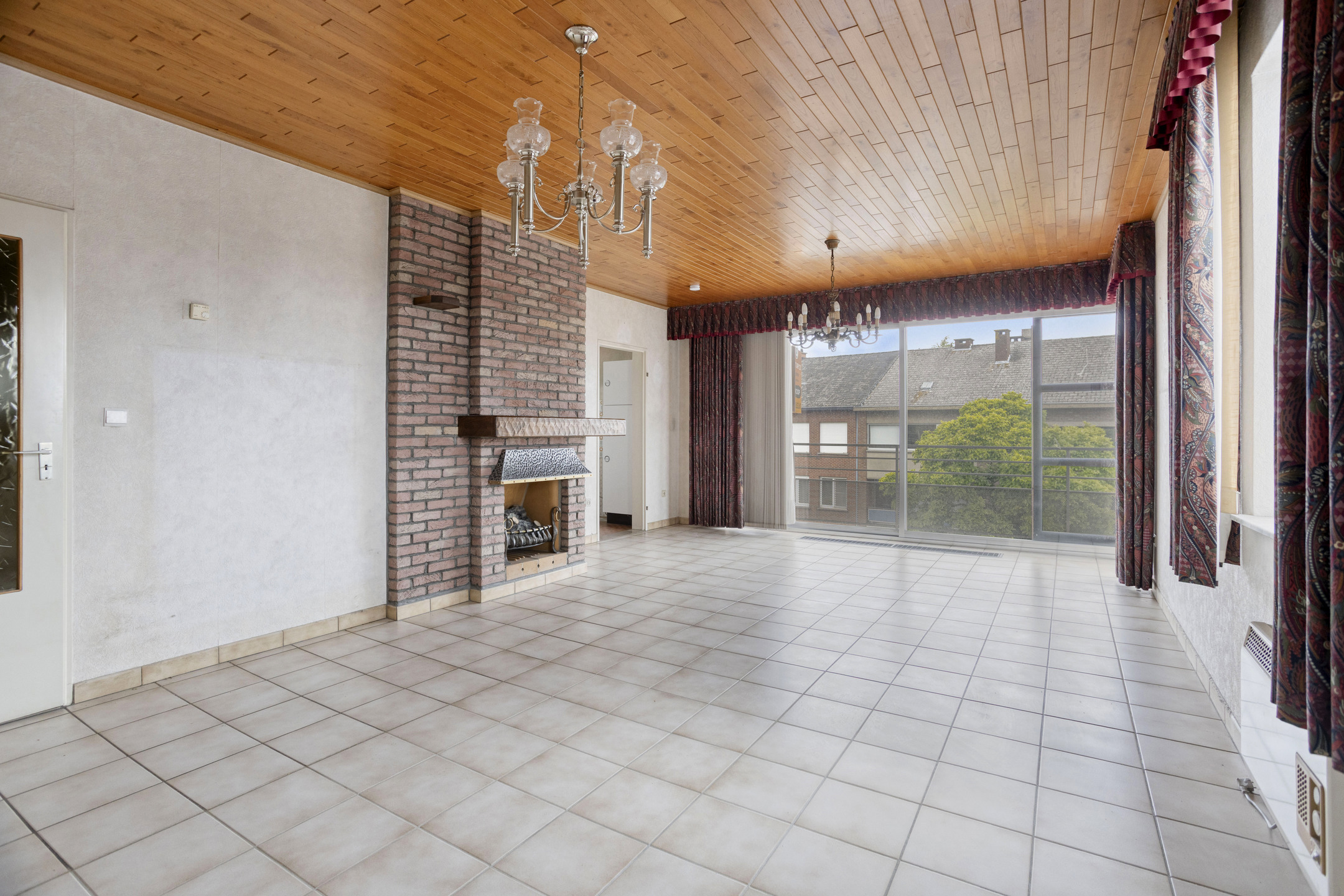 Te renoveren appartement met 3 slaapkamers - foto 4