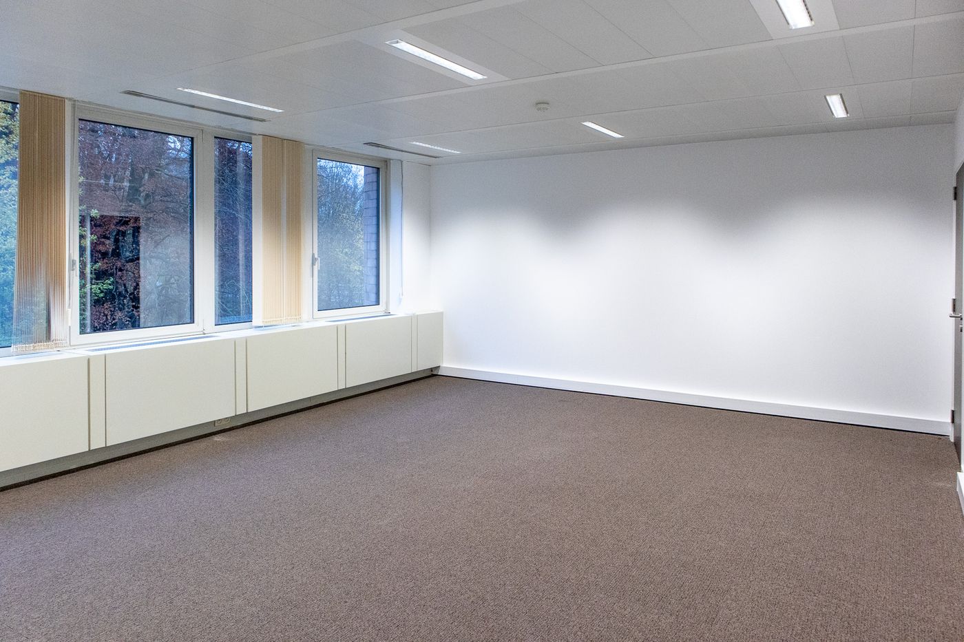 58 m² - 294 m²  kantoren nabij R0 - foto 5