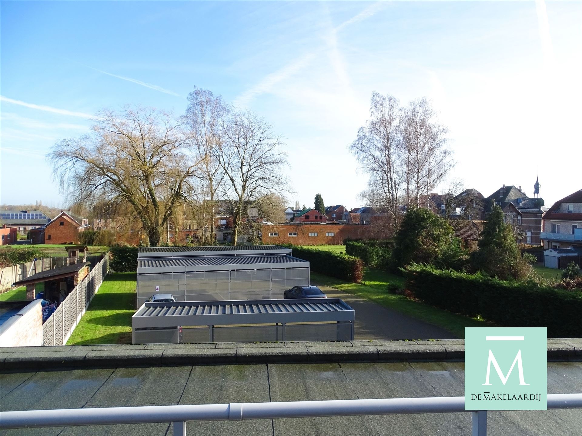 Energiezuinig 2-slaapkamerappartement met terras en carport in het centrum van Onze-Lieve-Vrouw-Waver! - foto 5