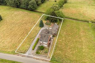 Dit prachtig gelegen bouw-/renovatieproject bevindt zich op de grens van Keerbergen en Schriek, op een boogscheut van het meer en de golf...