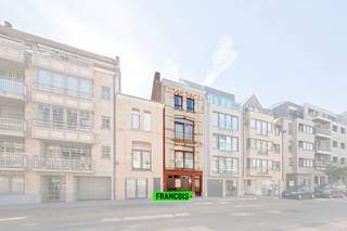 In het hart van Blankenberge treffen we deze uiterst solide, goed onderhouden en bijzonder ruime woning (297m²) met tal van mogelijkheden. Dankzij...