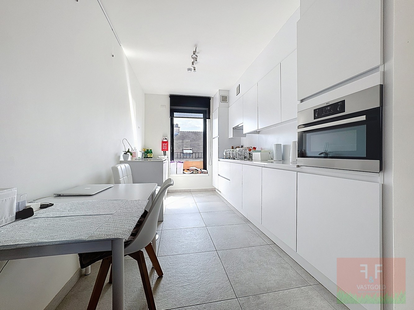 Duplex-assistentie appartement met traplift in de prachtige residentie "De Orangerie" te Evergem - foto 4