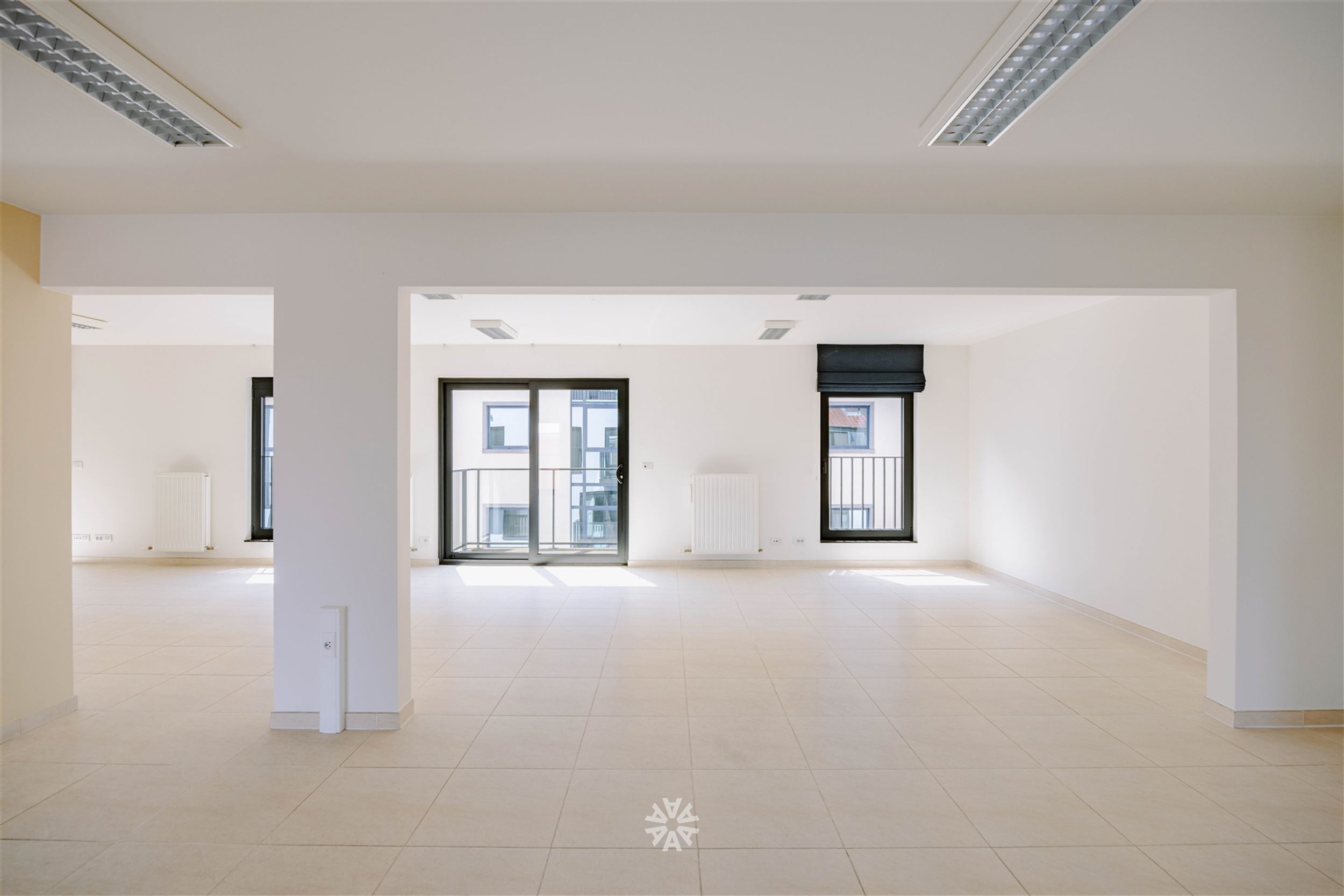 Spacious penthouse apartment with lots of light and open spaces in Decascoop Residence - photo 3