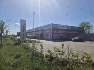Deze ondergrondse opslagruimte van ca. 1.000 m² is gelegen onder een commercieel baanwinkelpand op de gekende retailsite “Eilandje 1” in...