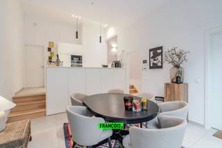 Bent u op zoek naar een instapklare en energiezuinige woning met een moderne uitstraling? Dan zal deze recente nieuwbouwwoning in de Zoutstraat...