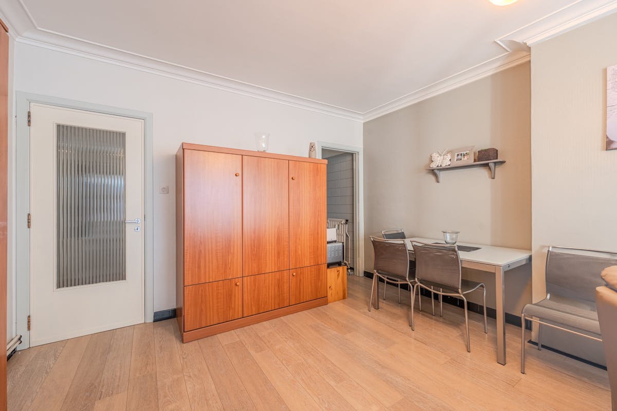 Bright studio with side sea view and terrace! - photo 5