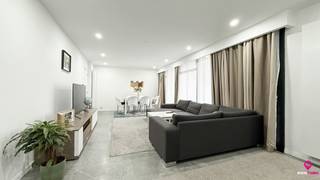 Welkom in deze charmante en gerenoveerde huurwoning met een bewoonbare oppervlakte van maar liefst 172m², rustig gelegen in een aangename...