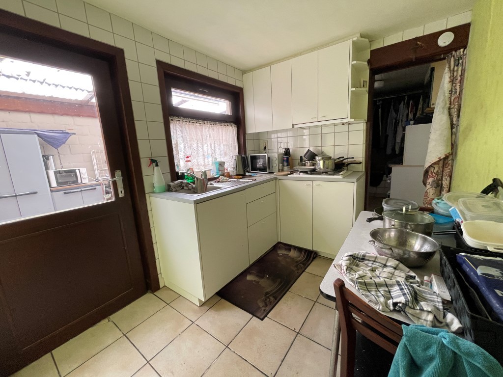 Te renoveren woning op rustige ligging met GROTE TUIN én FIETSUITWEG - foto 5