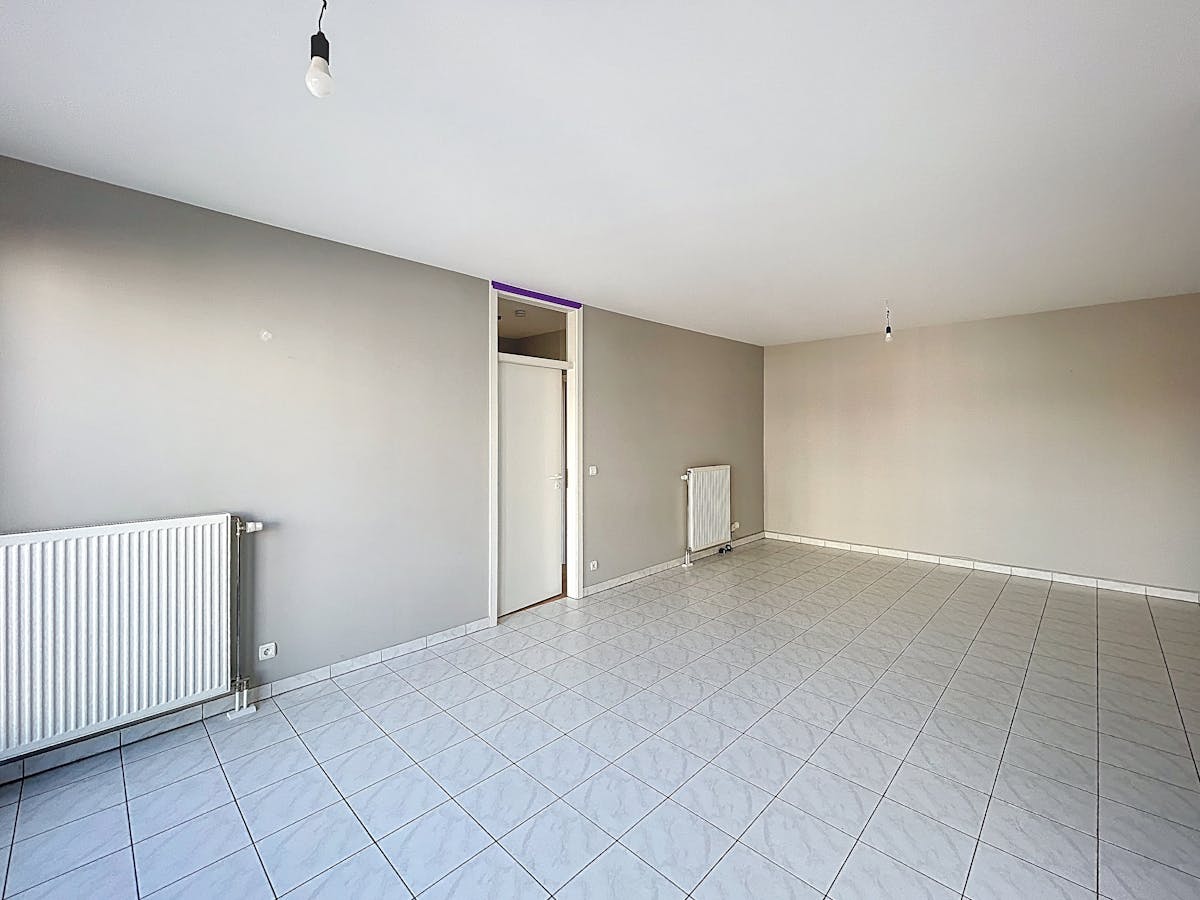 JETTE - Appartement twee slaapkamers te huur met parking - foto 4