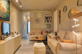 In de charmante Jozef Pierrestraat, in een doodlopende straat in Kessel-Lo, vindt u deze uitzonderlijke, volledig gerenoveerde woning...