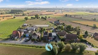 Deze locatie combineert het beste van twee werelden, de rust van het landelijke Evergem en het centrum met winkels en scholen op slechts 5...
