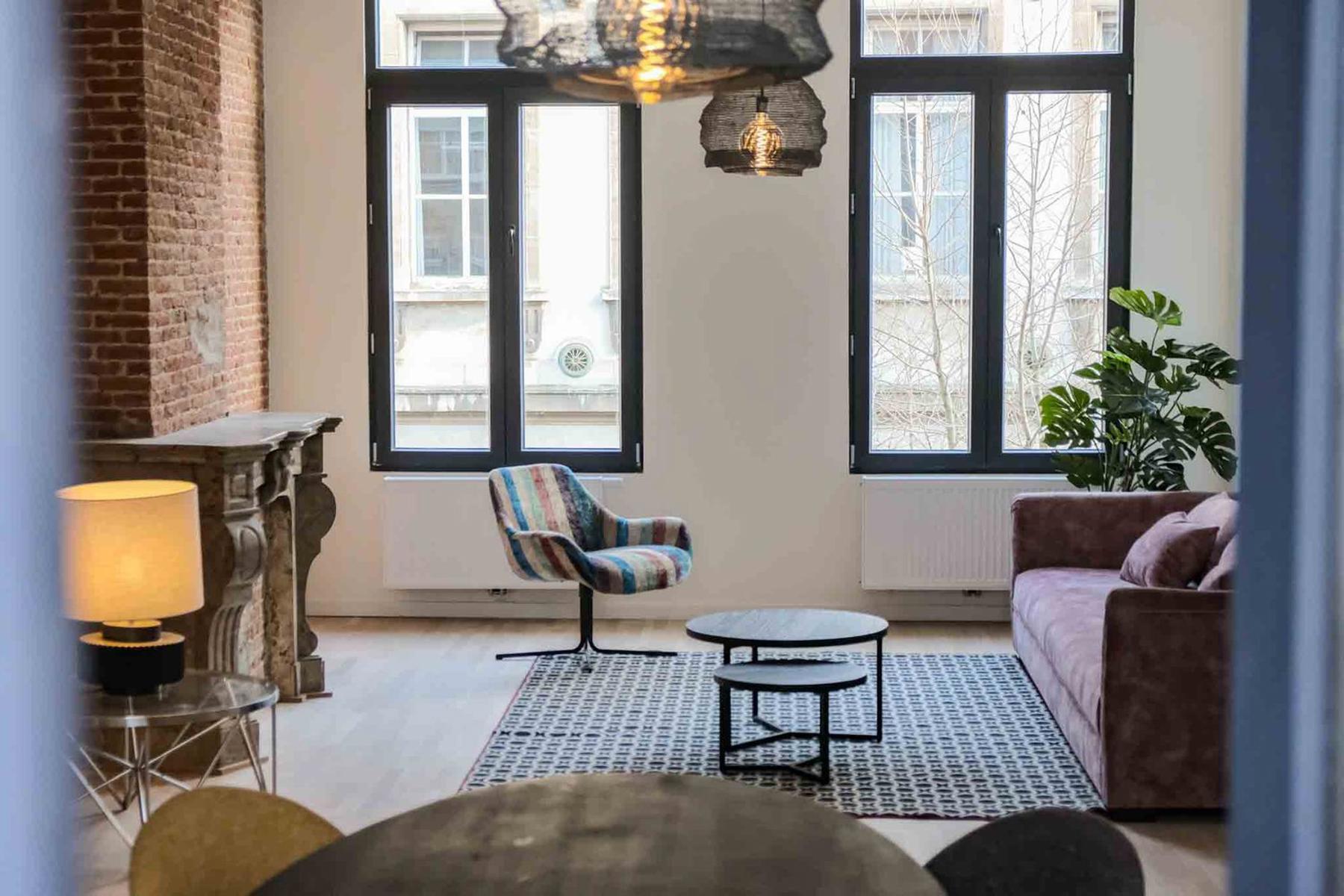 Prachtig gerenoveerd appartement met terras in centrum - foto 3