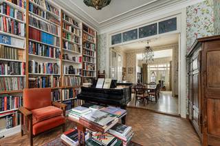 (Attesten, grondplannen en video vindt u terug onder “Documenten” op de Wellimmo-site.)Dit prachtige burgerhuis in Louis-Philippestijl...