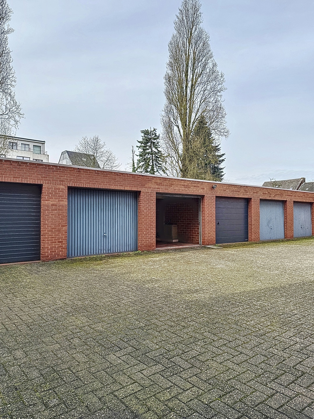 Net, centraal appartement met lift, 1 slaapkamer en garage - foto 5