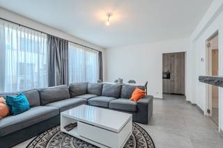 This two-bedroom apartment for sale is located on the ground floor of the well-maintained Residence Schapenstraat in Stene (Ostend). Thanks to...