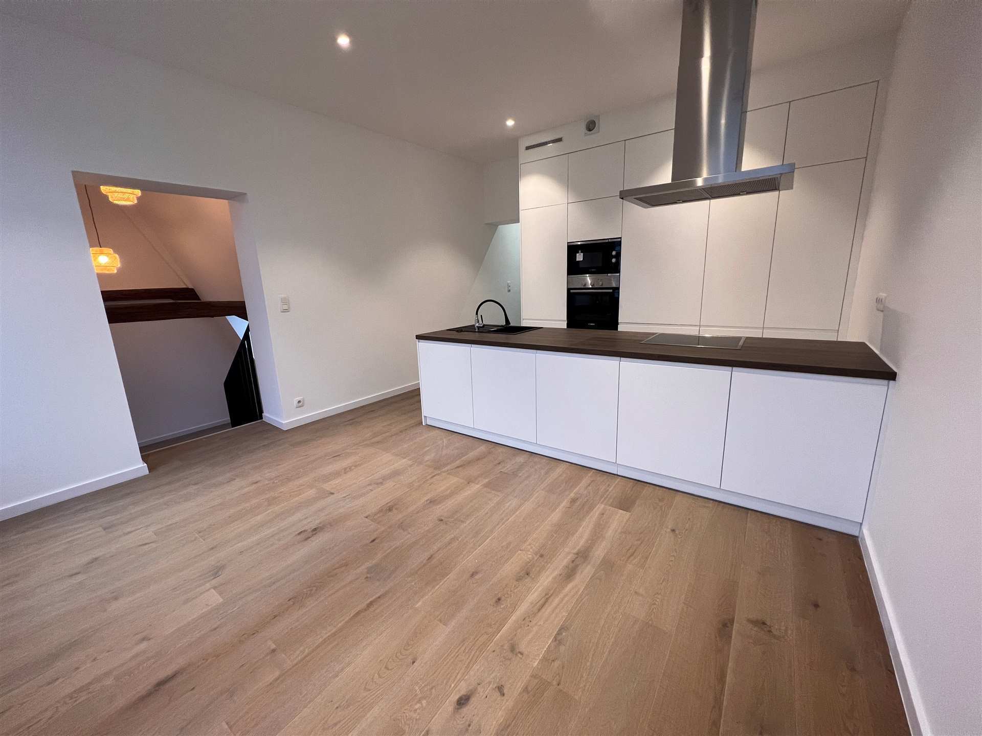 Gerenoveerde duplex met authentieke elementen in hartje Mechelen - foto 3