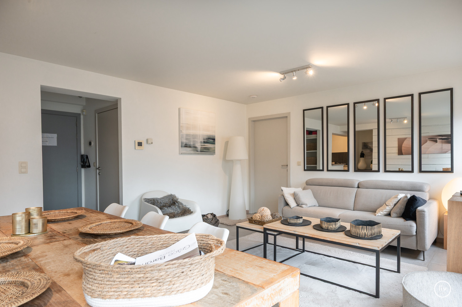 Instapklaar appartement met 2 slaapkamers te Centrum Knokke, mogelijkheid tot aankoop van garage in het gebouw. - foto 4