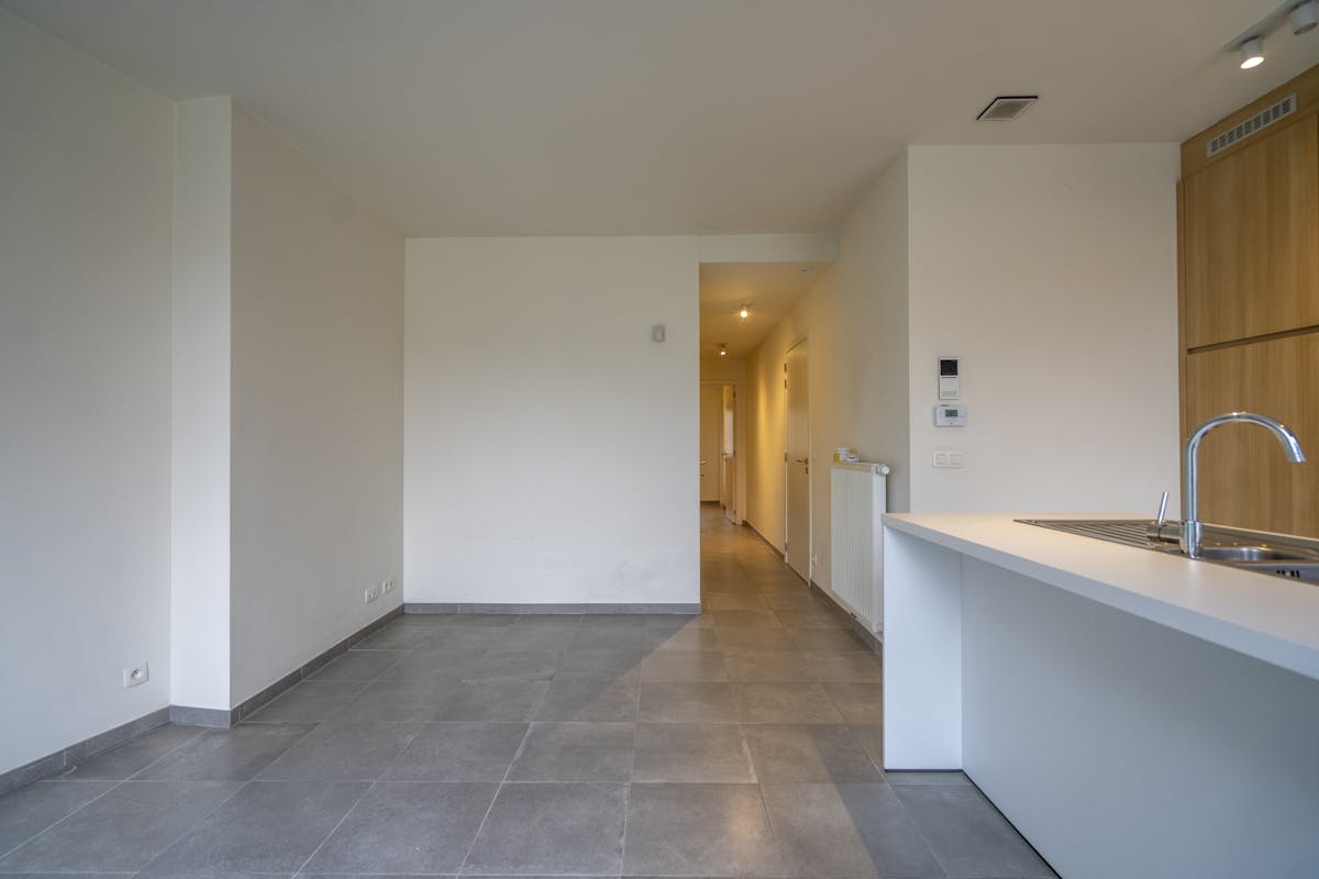 Prêt à emménager, appartement récent avec terrasse spacieuse à vendre - photo 5