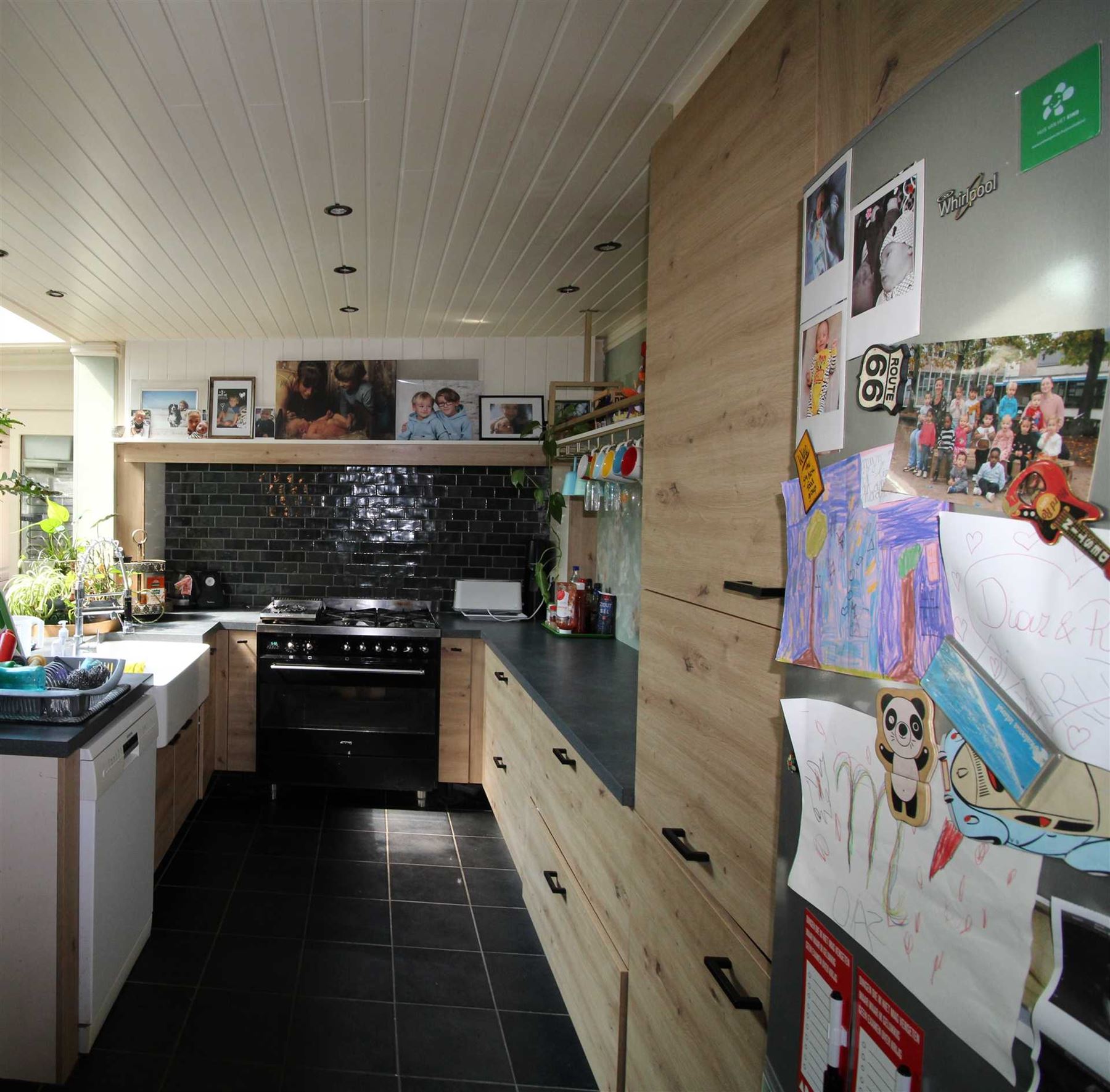 Instapklare woning met 4 slaapkamers, aparte dressing en tuin! - foto 5