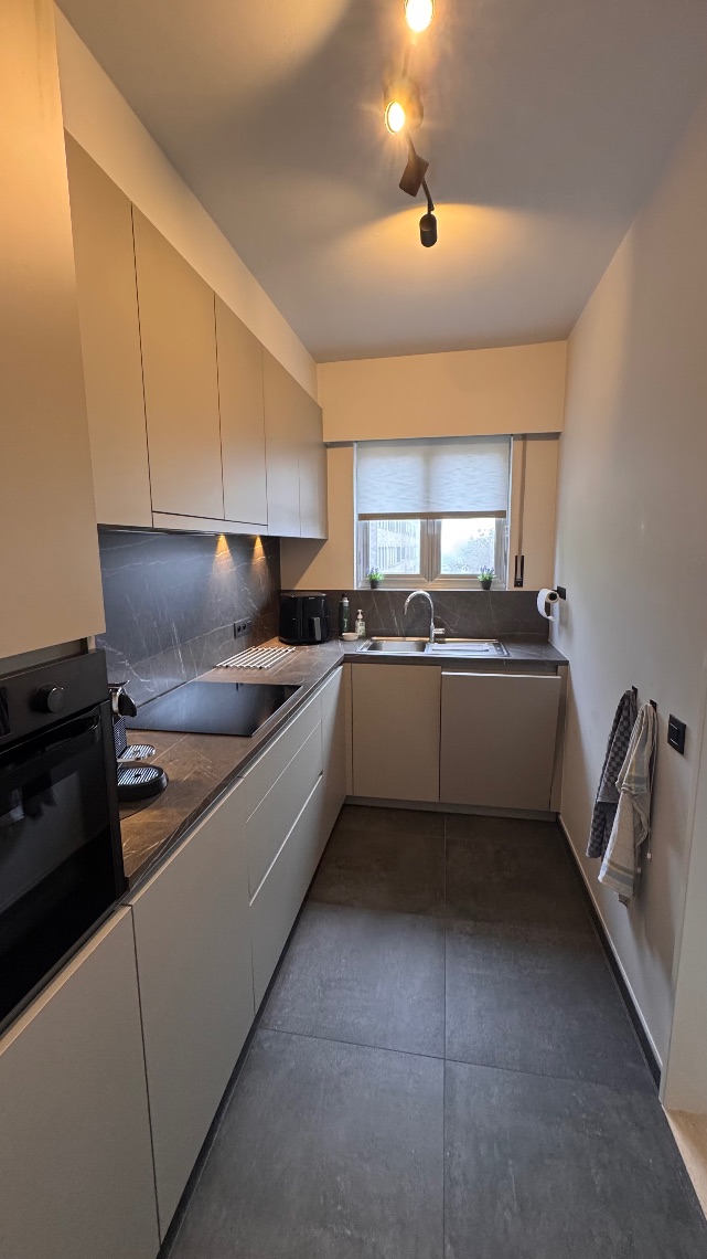 Appartement te koop in Ekeren met 2 slaapkamers - foto 3