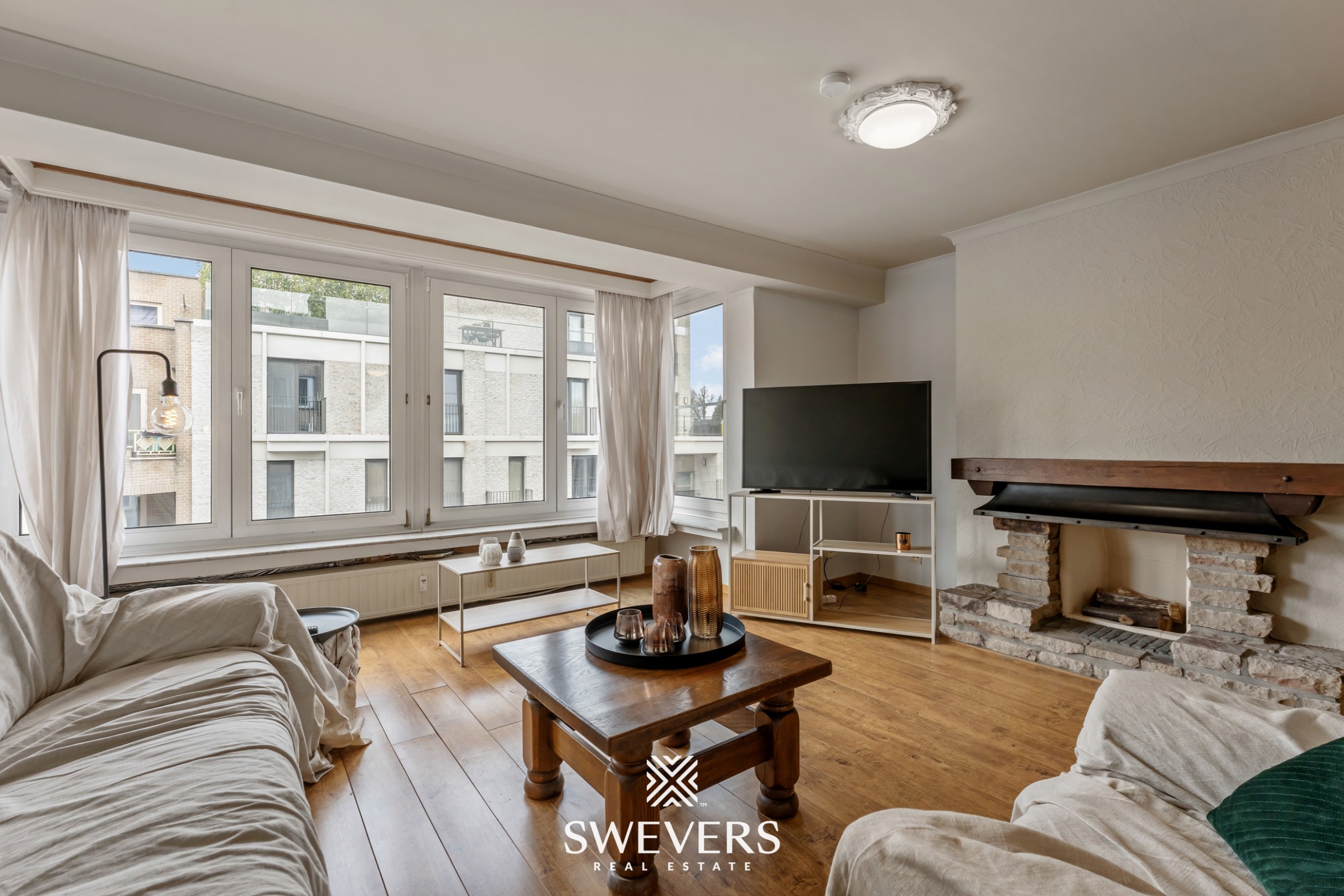 Ruim en lichtrijk 3-slpk appartement met 2 terrasjes in hartje Genk - foto 2