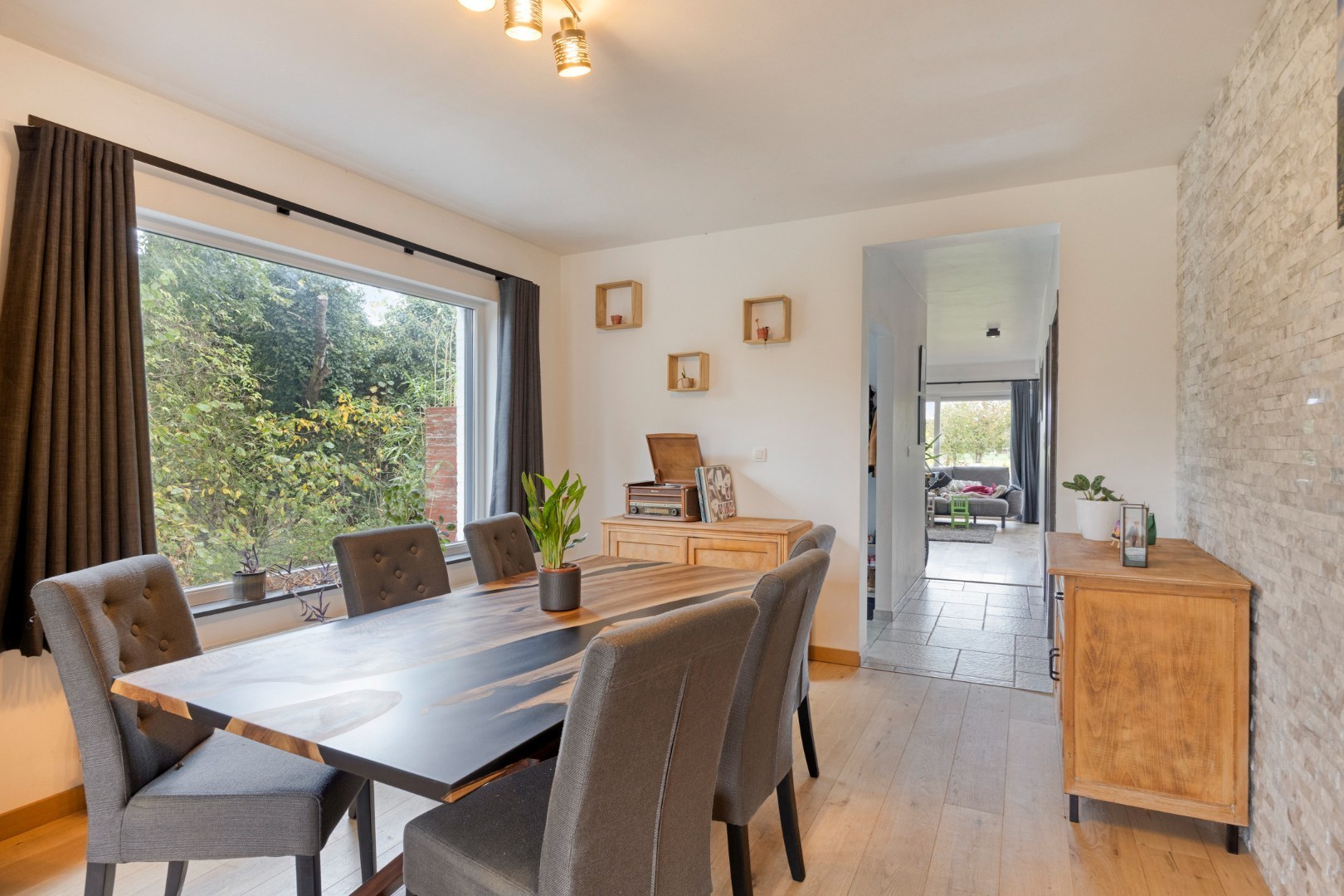 Open bebouwing met 4 slaapkamers, bureau, garage en prachtige tuin in Boutersem – EPC 158 kWh/m² - bewoonbare opp. 282 m² - foto 4