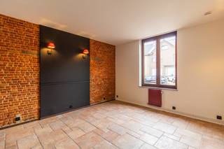 Kortenberg : Situé au calme, appartement rez-de-chaussée entièrement rénové et très bien fini (82 m²), comprenant 1 chambre à coucher et un...
