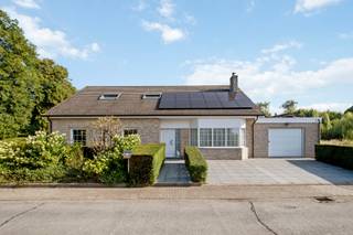 Instapklare, energiezuinige gezinswoning met 4 slaapkamers en ruime garage op rustige ligging te BruggeOp een rustige en vlot bereikbare locatie, op...