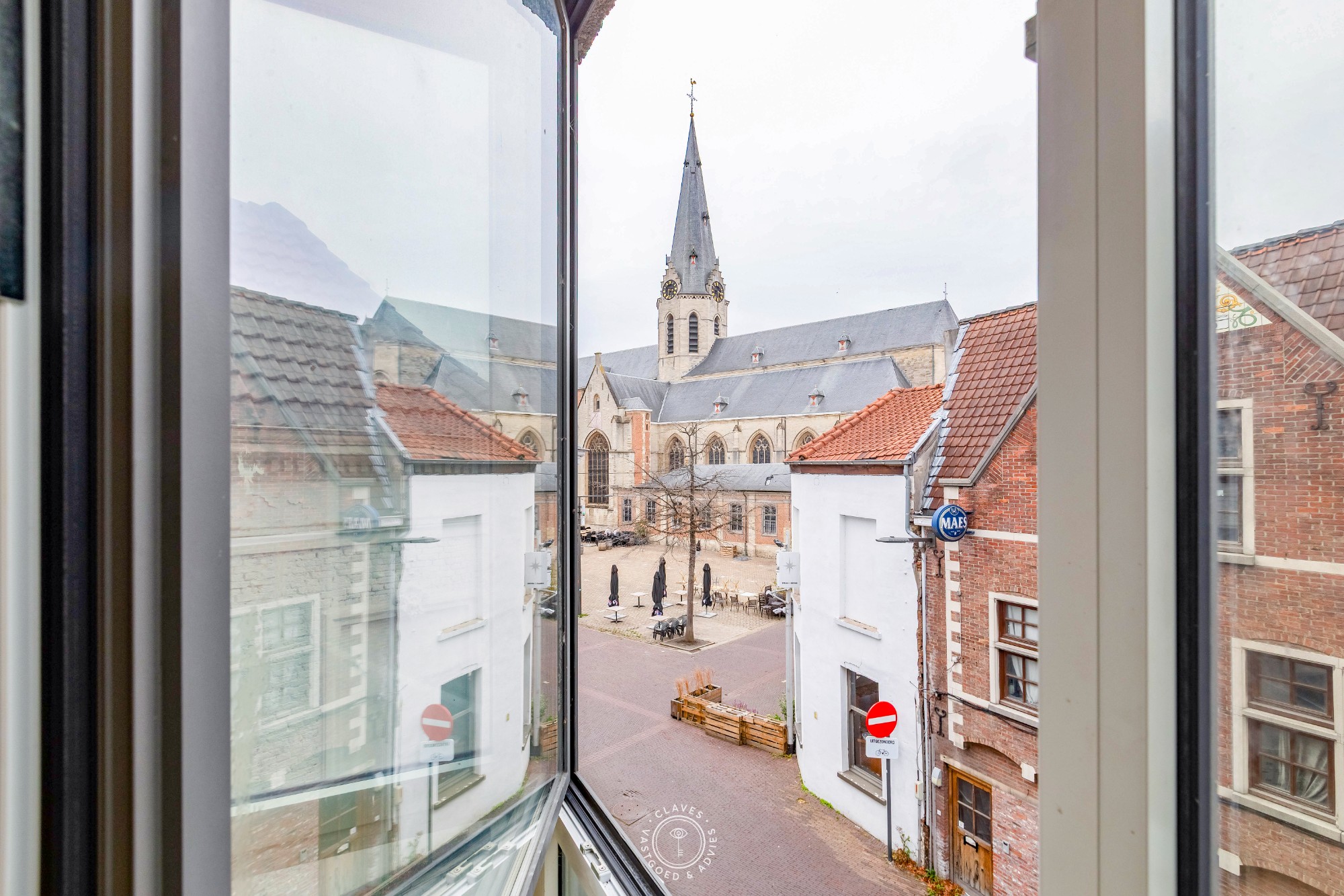 Maison à vendre à Saint-Nicolas avec 9 chambres - photo 1