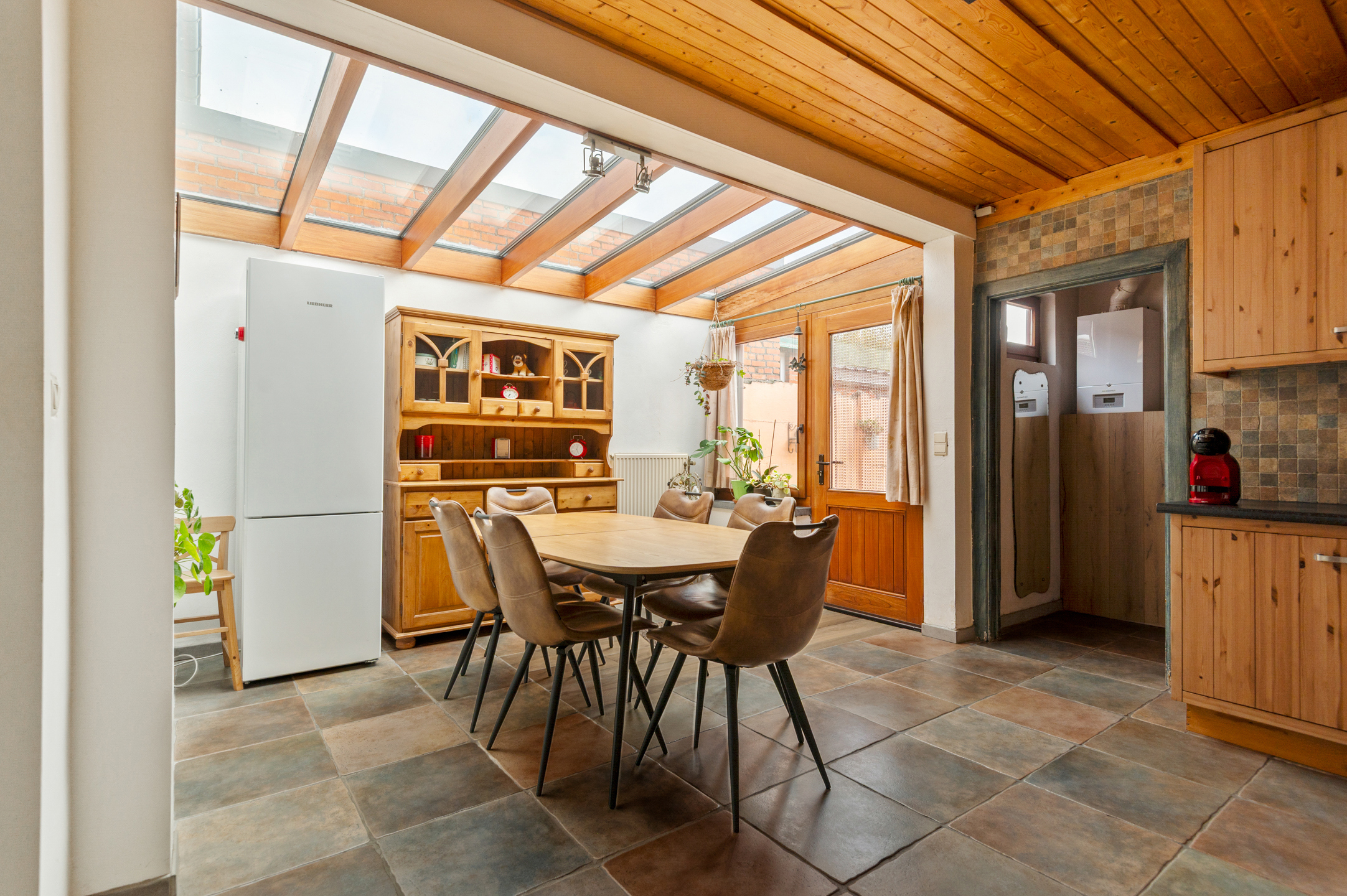 Woning met 3 slaapkamers nabij het centrum - foto 5