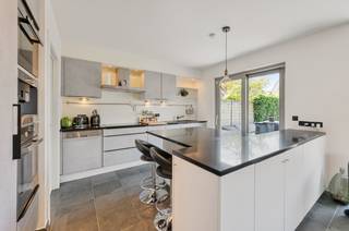 Op fiets-/wandelafstand van het centrum van Lochristi, ligt deze energiezuinige woning, op een West-georiënteerd terrein van 366 m².De woning zelf is...