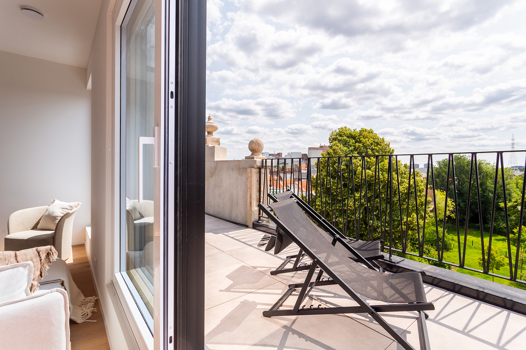 Luxueus gerenoveerde penthouse met riant zonneterras  - foto 5