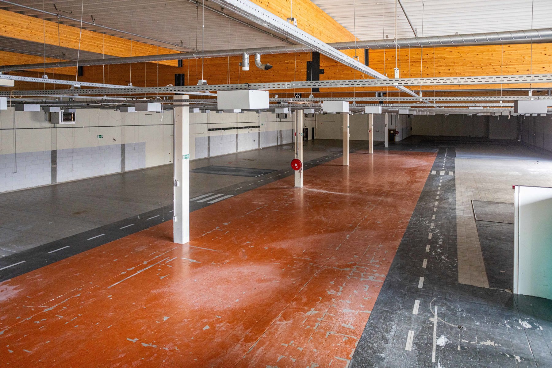 Commercial for rent in Geraardsbergen - photo 2