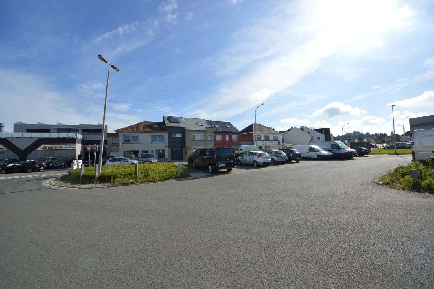 COMPLEET INSTAPKLAAR MAGAZIJN MET BUREEL 400 M2 EN PARKING - foto 4