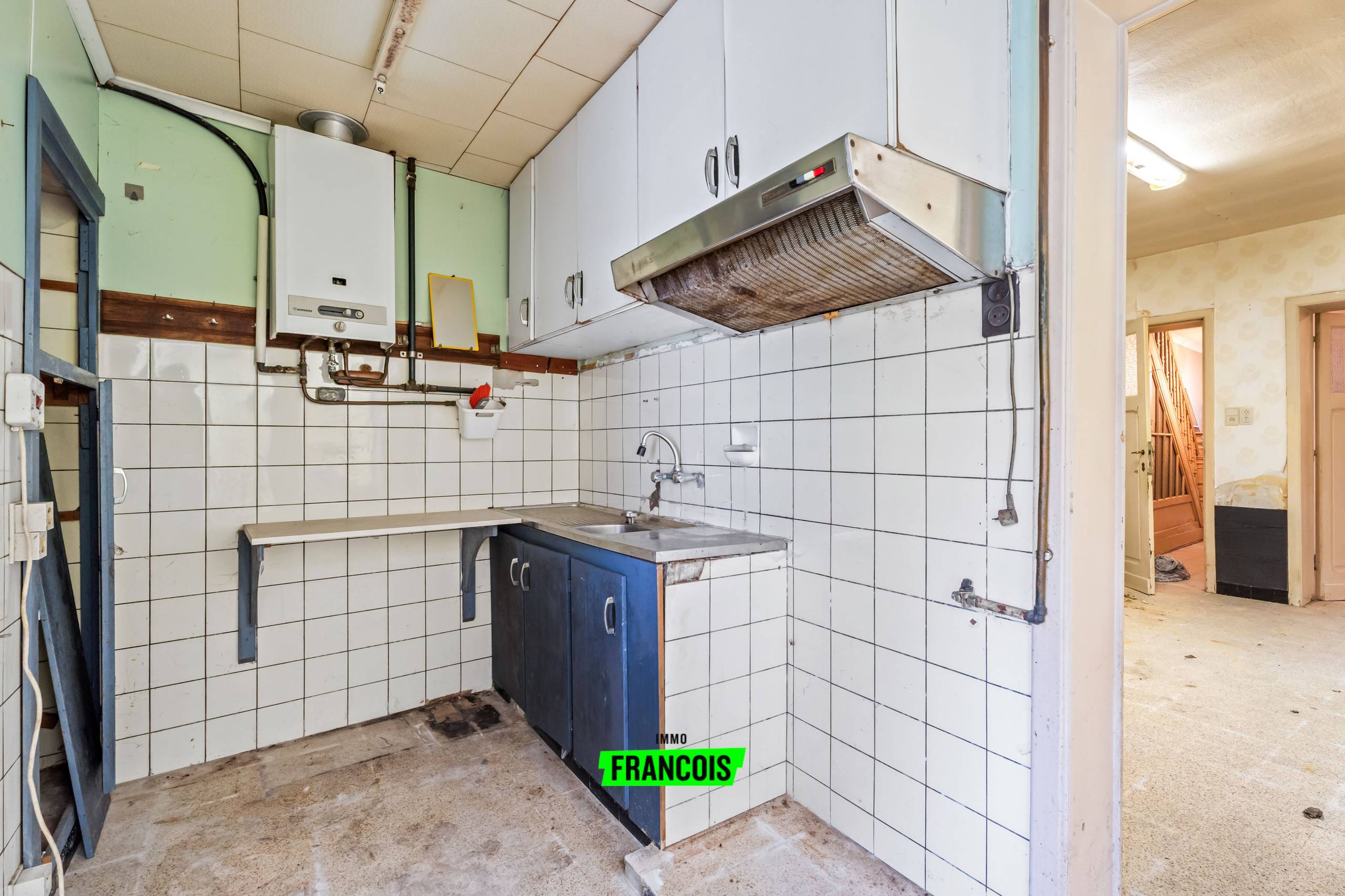 Te renoveren woning met werkplaats en aanpalende garage in centrum Diksmuide te koop - foto 5