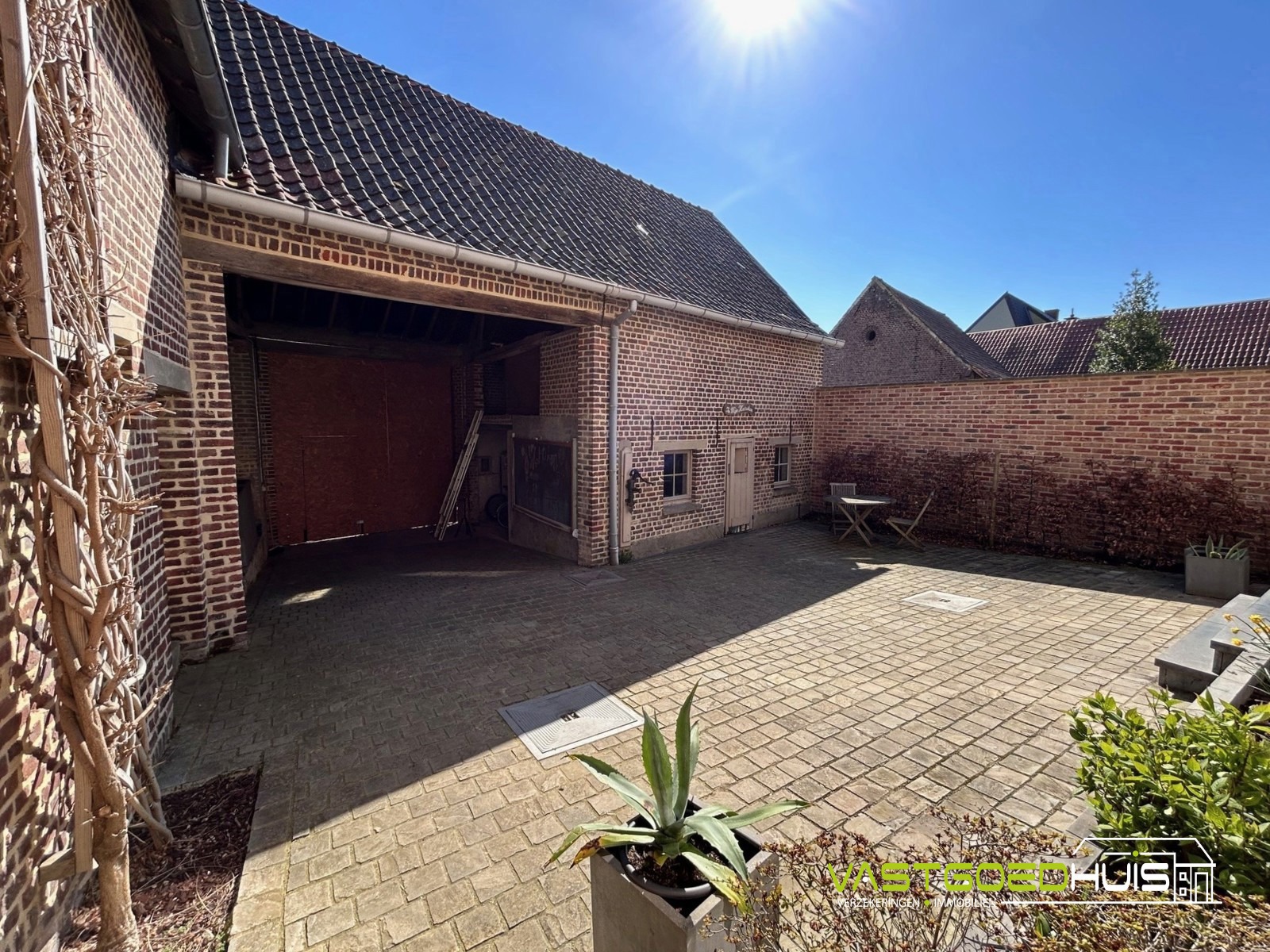 Landelijke woning in hoevestijl met gesloten binnenkoer - foto 4