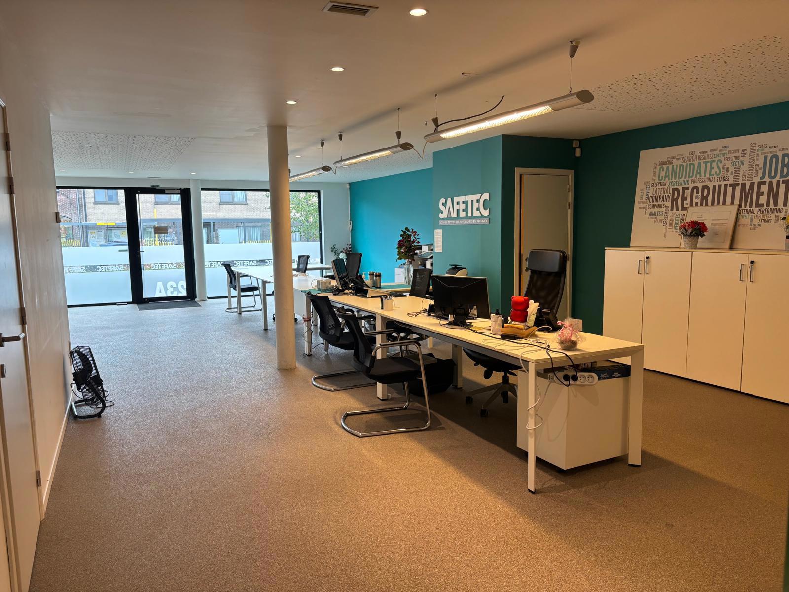 Instapklare kantoorruimte op toplocatie in het centrum van Stabroek met autostaanplaats! - foto 4