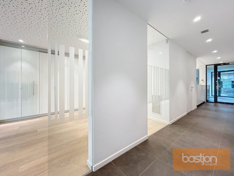 Commerciële ruimte te huur in Wevelgem - photo 4