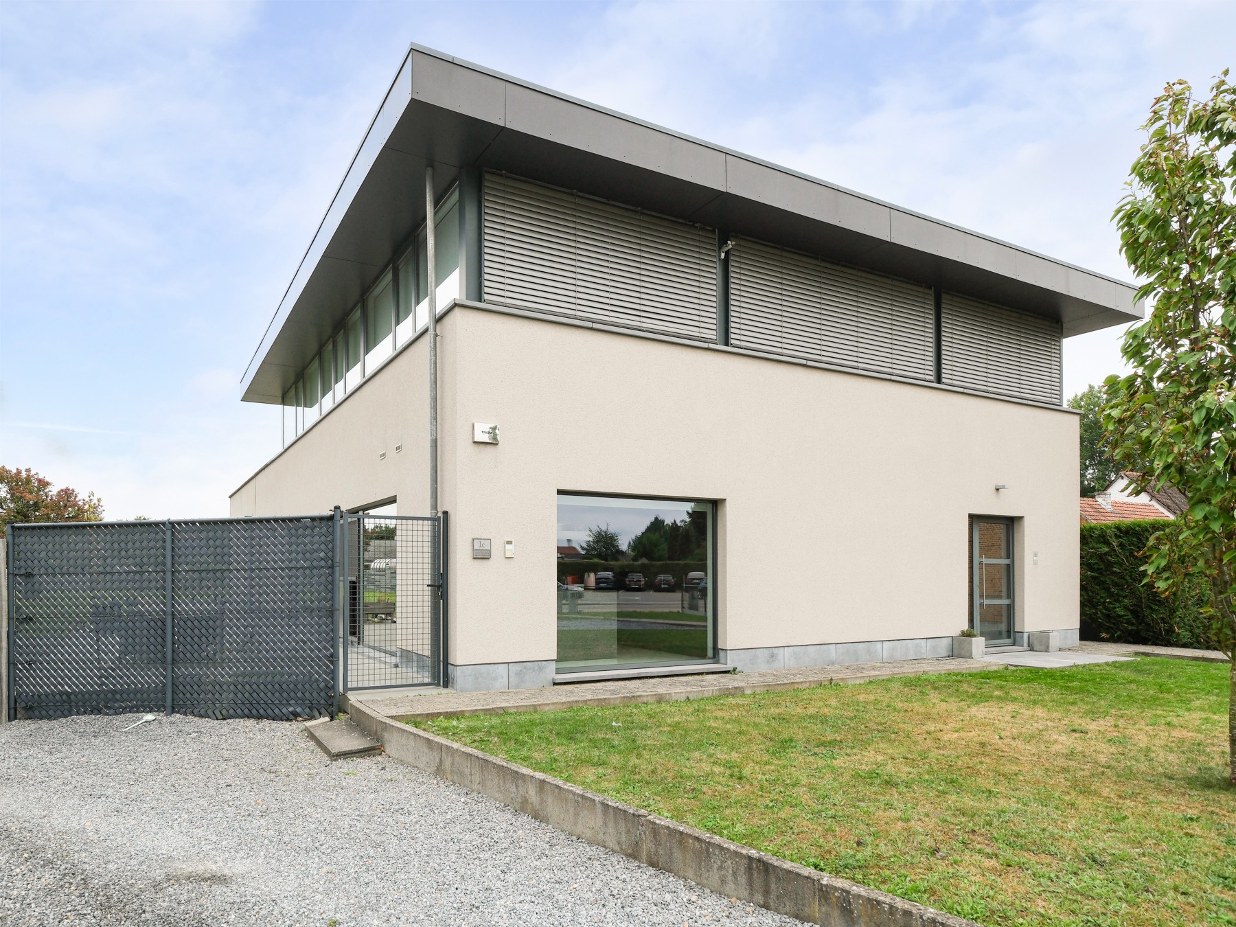 Riant gelijkvloers appartement met tuin op een boogscheut van Hasselt! - foto 1