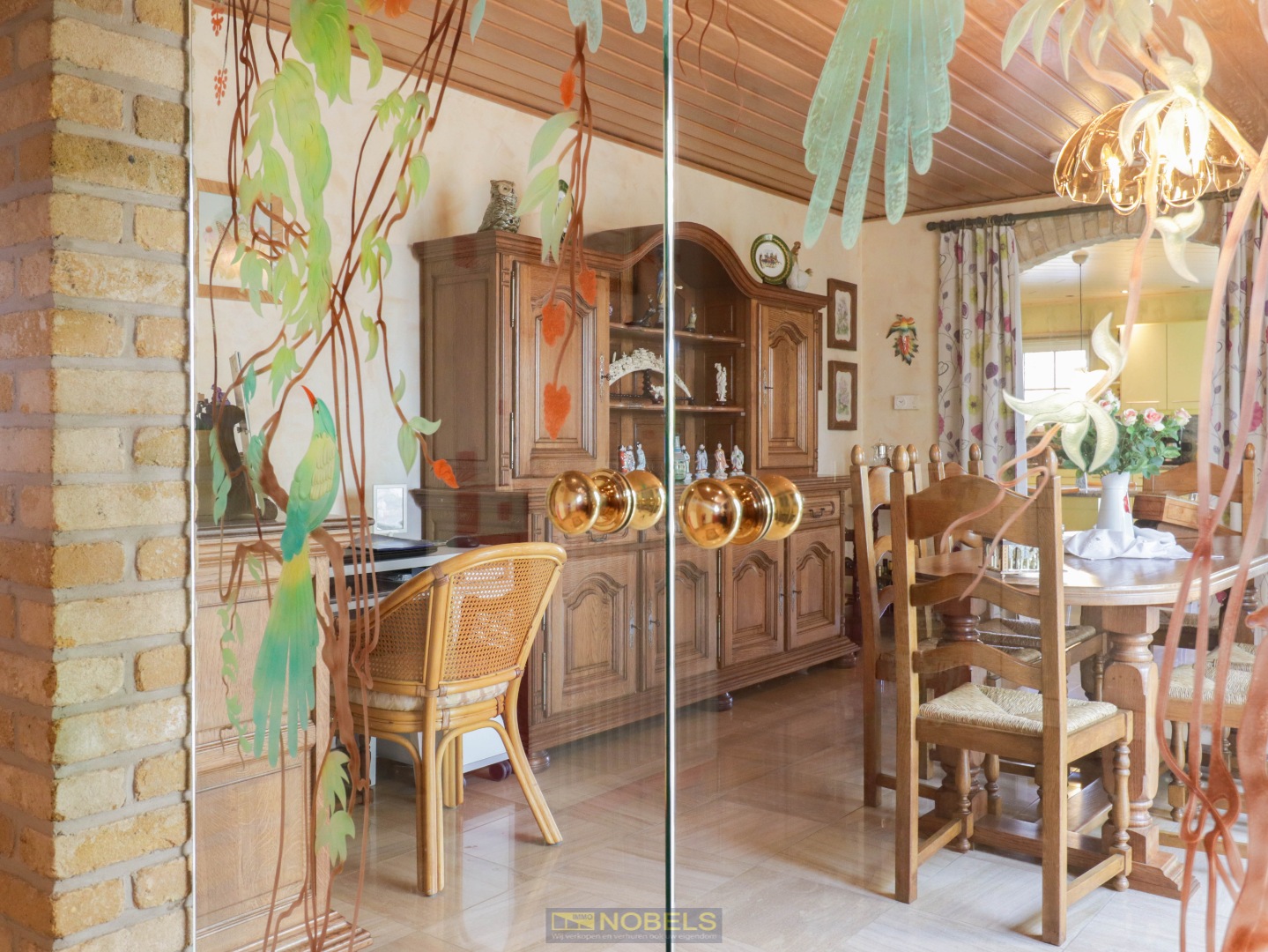 Te koop, Spaanse villa met prachtige tuin op gunstige ligging te Ronse - foto 3