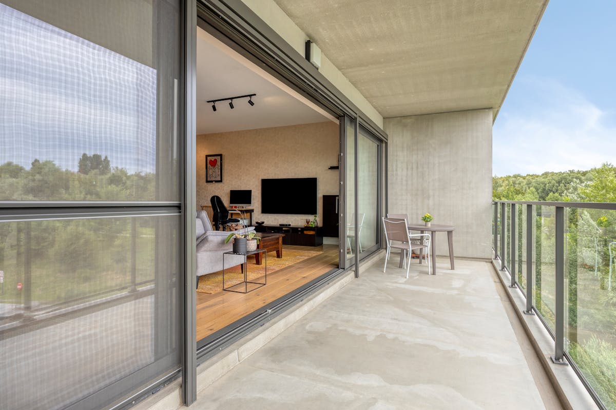 Uniek appartement met terras en parkings te koop in Hemiksem - foto 5