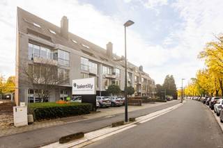 Instapklaar luxueus afgewerkt appartement met drie slaapkamers te Aalst!Dit appartement met een bewoonbare oppervlakte van 129 m2 is gelegen op de...