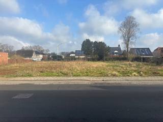 Drie bouwgronden te Essen-centrum, gelegen in een goedgekeurde verkaveling!
